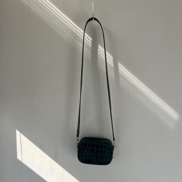 Pop & Suki Crossbody Camera Bag Emerald Green Croc Leather - Picture 2 of 8